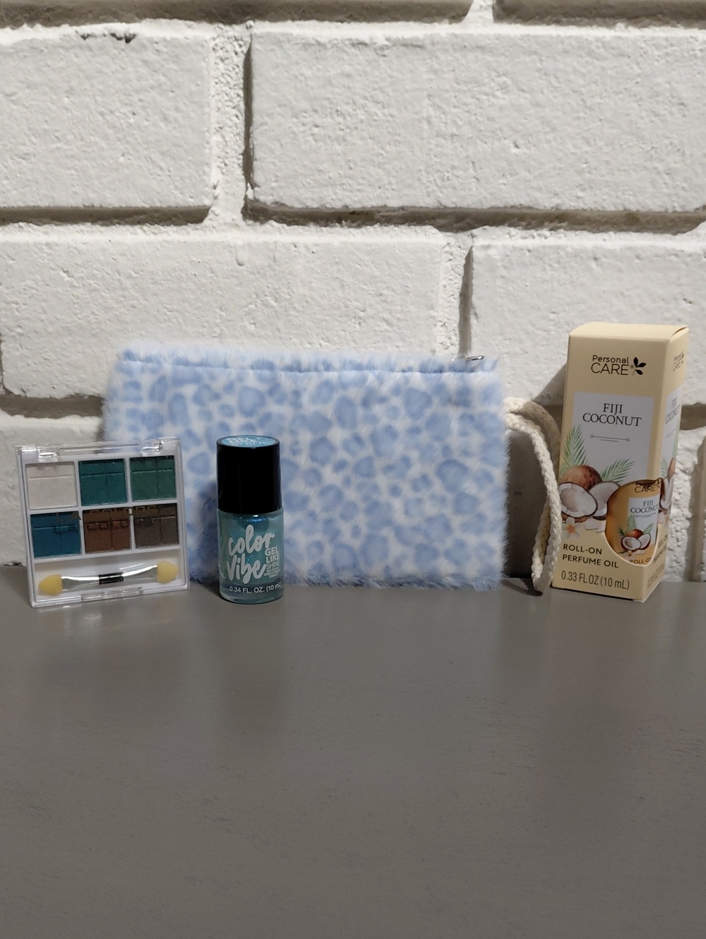 Blue Leopard Faux Fur Cosmetic Pouch &  Beauty Bundle. NWOT